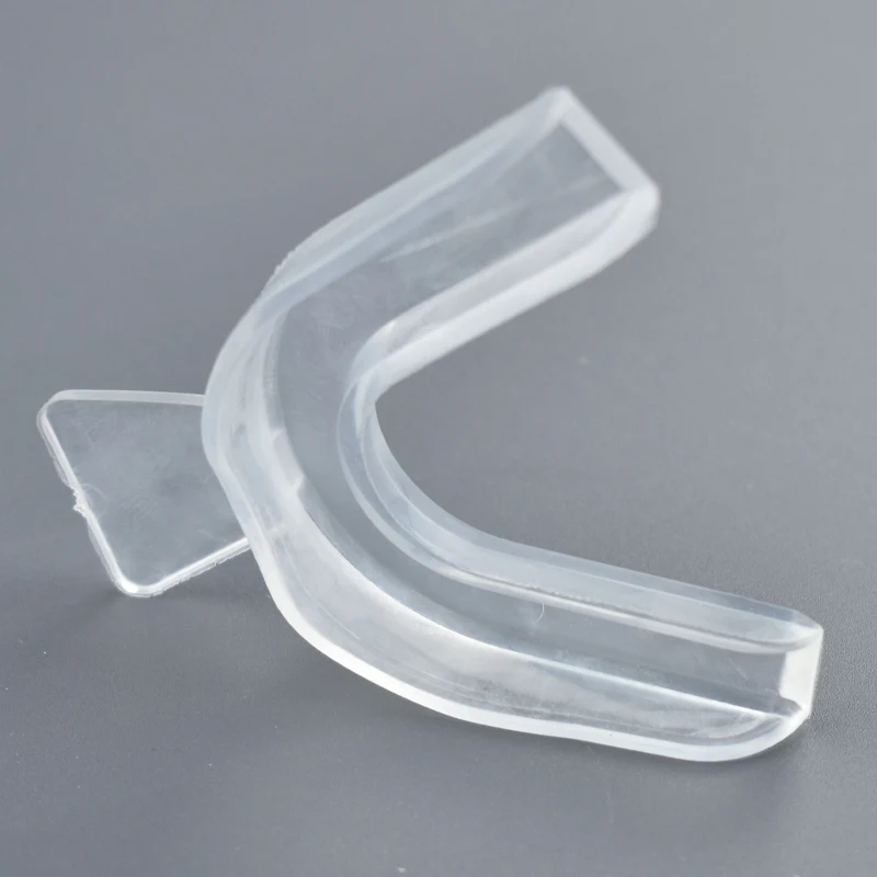Teeth Whitening With Trays - Set di 10 Protezioni per Denti