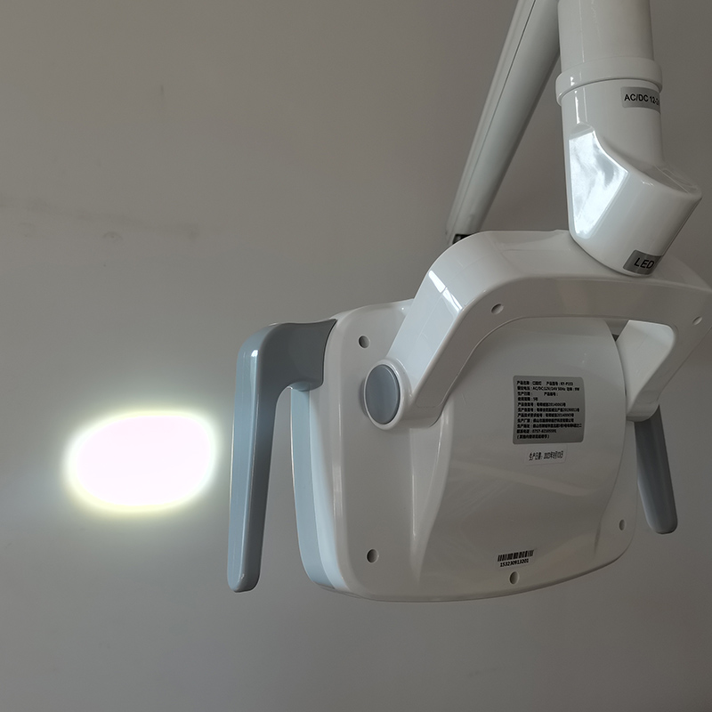 Lampada a LED dentale a 6LED l - Teeth Whitening With Light recensione e prezzo